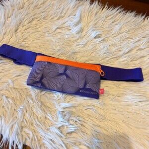 MY Tagalongs Running Belt Waist Pack Womens Small Purple Geometric Zip